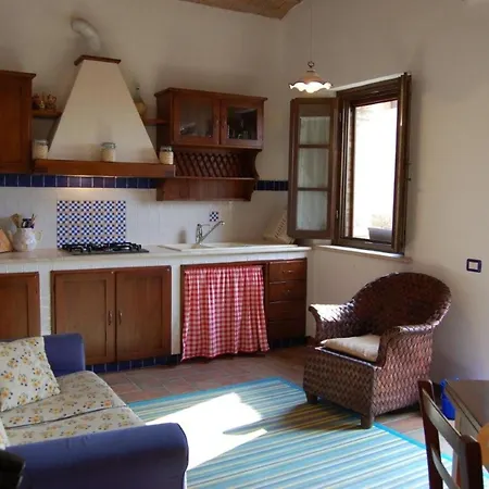 Linearis E By Interhome Lägenhet SantʼAppiano