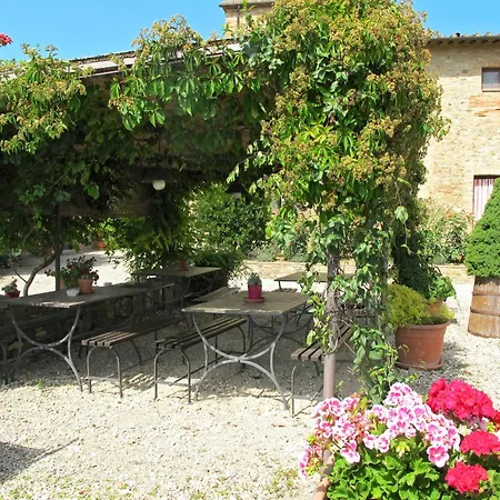 Linearis E By Interhome Lägenhet